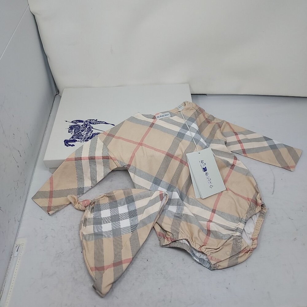 BURBERRY Baby Check Bodysuit Hat